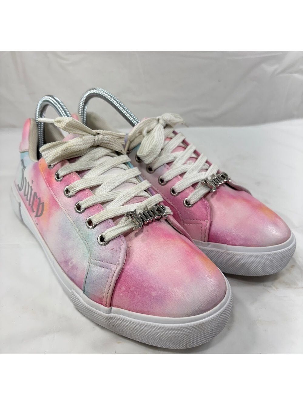Juicy Couture Clarity Sneaker size 8